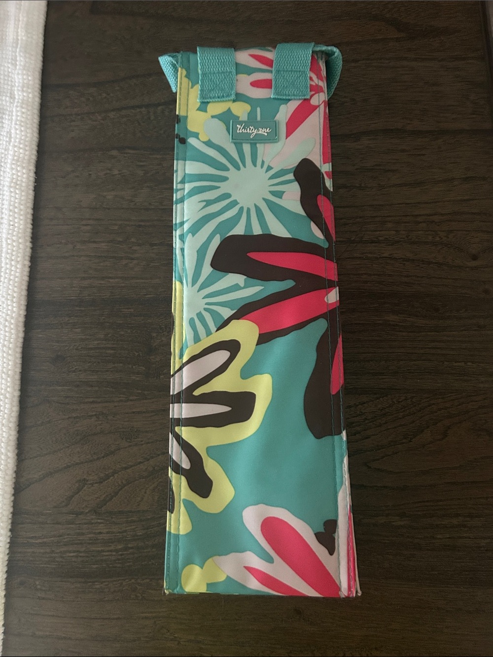 Thirty One insulated wine carrier
